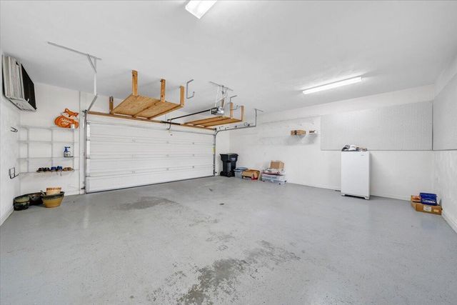 2324 Foxfield LN, Salem, VA 24153