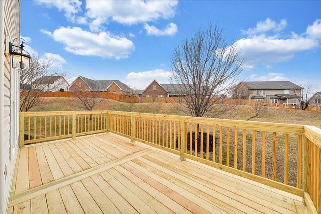 2324 Foxfield LN, Salem, VA 24153