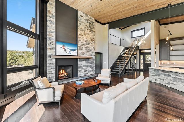 21261 Broadview Road, Nathrop, CO 81236