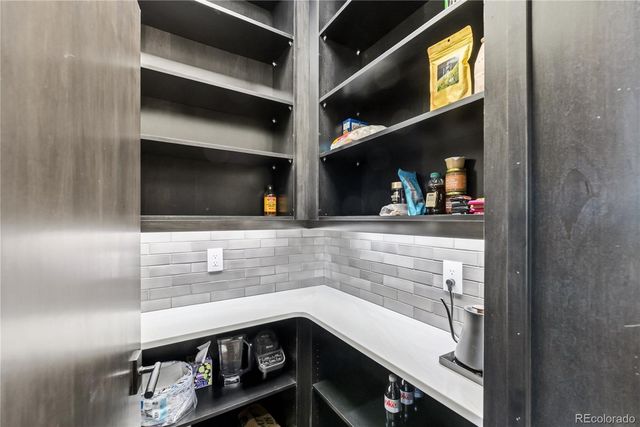 21261 Broadview Road, Nathrop, CO 81236