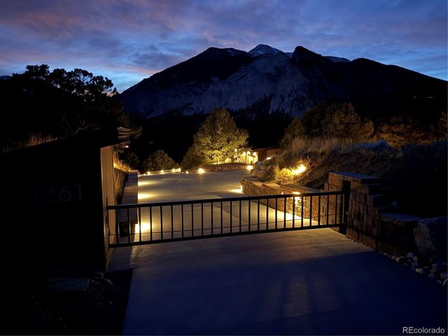 21261 Broadview Road, Nathrop, CO 81236