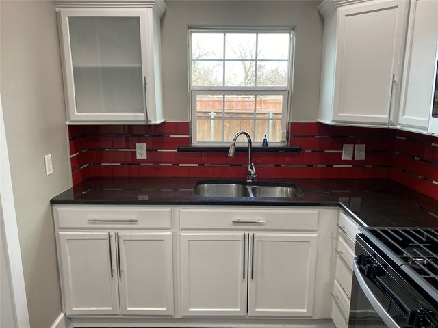 2001 17th Street, Garland, TX 75041