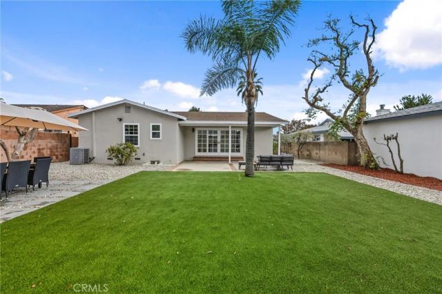 9233 Swinton, North Hills, CA 91343