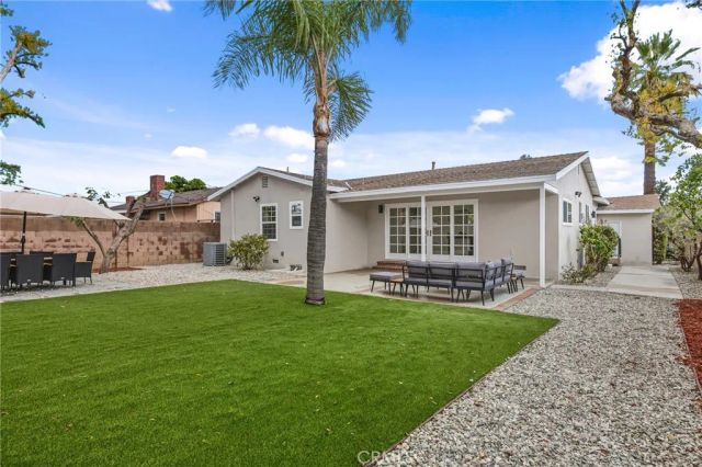 9233 Swinton, North Hills, CA 91343