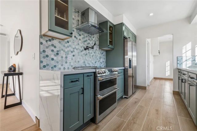 9233 Swinton, North Hills, CA 91343