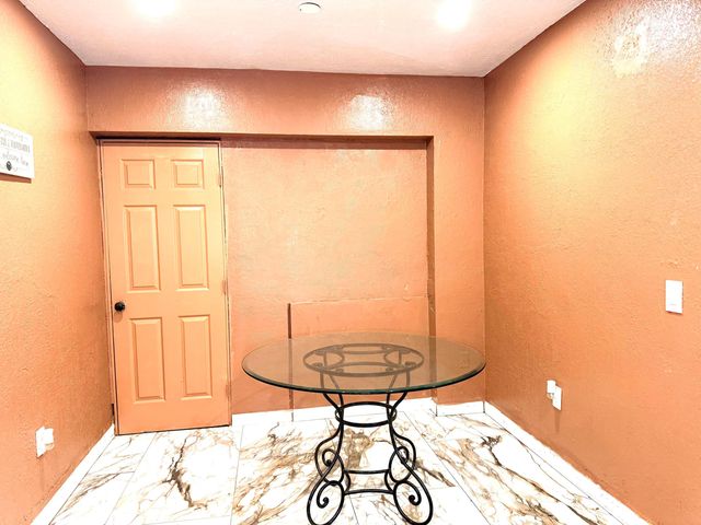 14725 NE 8th Avenue, Miami, FL 33161