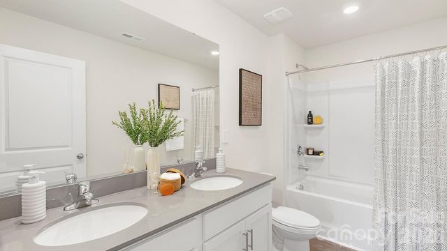 3503 Cramer Creek Drive, Gastonia, NC 28056