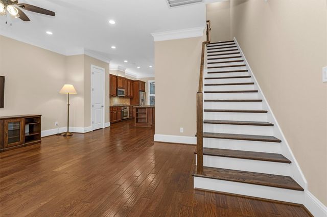 6 Rafters Row, The Woodlands, TX 77380