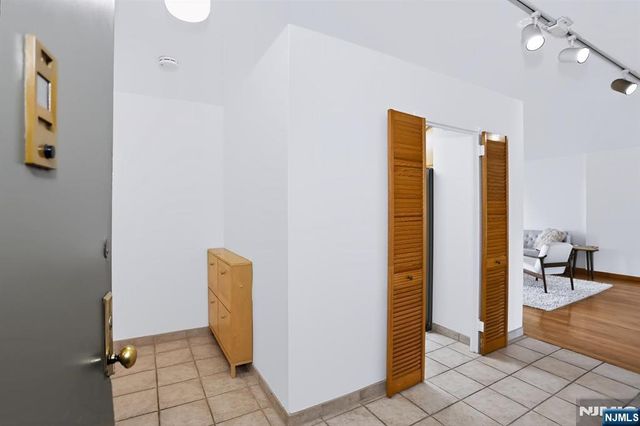 301 Beech Street 12A, Hackensack, NJ 07601