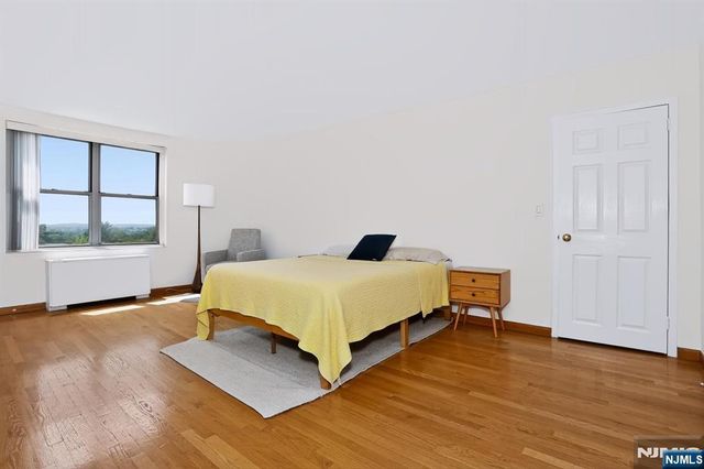 301 Beech Street 12A, Hackensack, NJ 07601