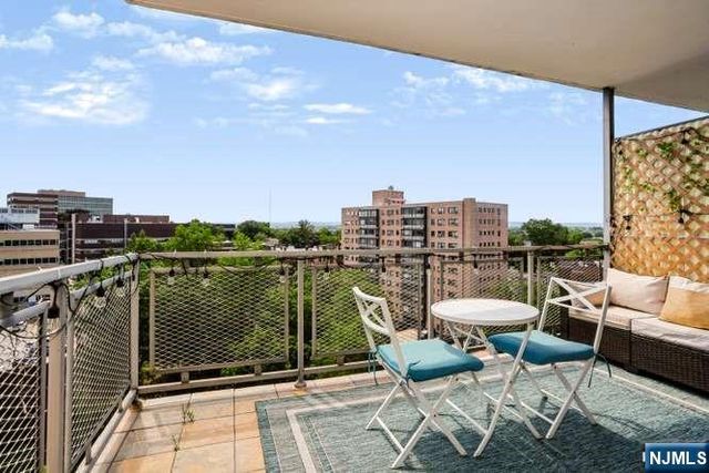 301 Beech Street 12A, Hackensack, NJ 07601