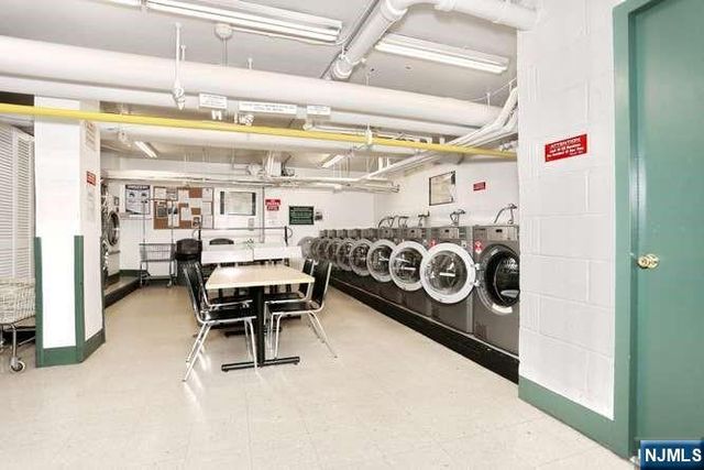 301 Beech Street 12A, Hackensack, NJ 07601