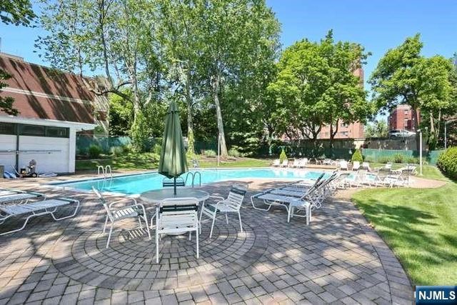 301 Beech Street 12A, Hackensack, NJ 07601
