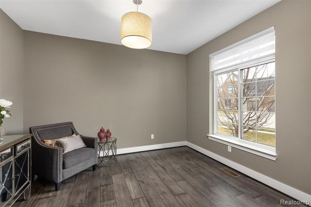 21924 E Majestic Drive, Macomb, MI 48044