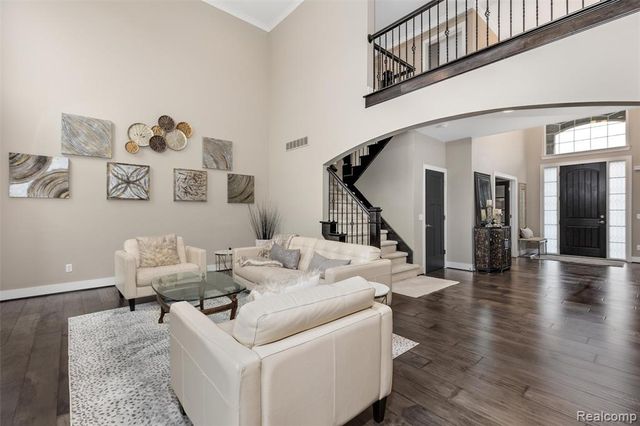 21924 E Majestic Drive, Macomb, MI 48044