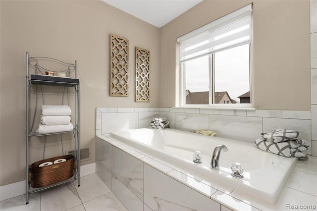 21924 E Majestic Drive, Macomb, MI 48044