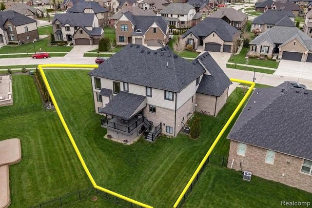 21924 E Majestic Drive, Macomb, MI 48044