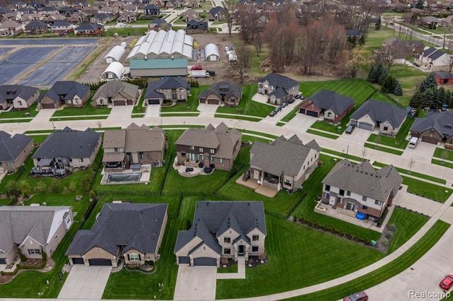 21924 E Majestic Drive, Macomb, MI 48044
