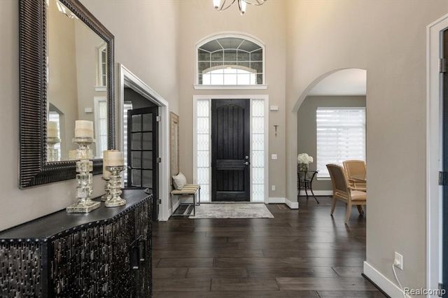 21924 E Majestic Drive, Macomb, MI 48044