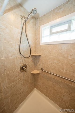 209 Oakvale Boulevard, Tonawanda, NY 14223