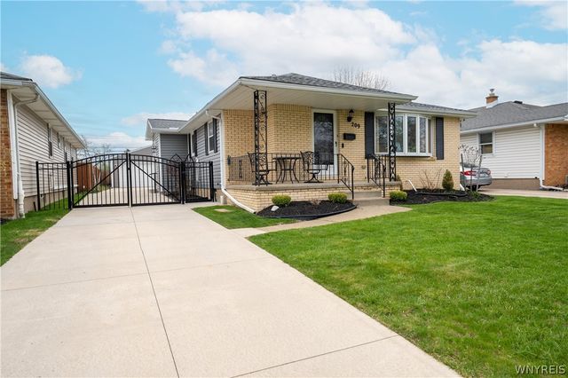 209 Oakvale Boulevard, Tonawanda, NY 14223
