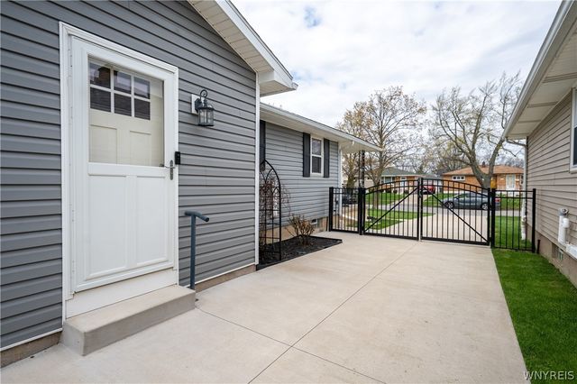 209 Oakvale Boulevard, Tonawanda, NY 14223