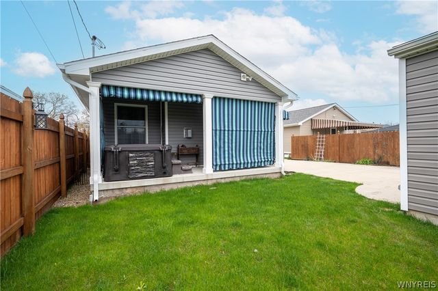 209 Oakvale Boulevard, Tonawanda, NY 14223