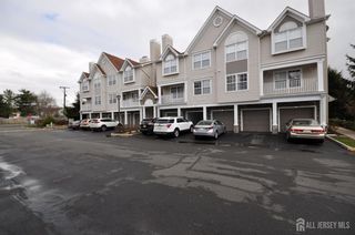 15 Prestwick Way, Edison, NJ 08820