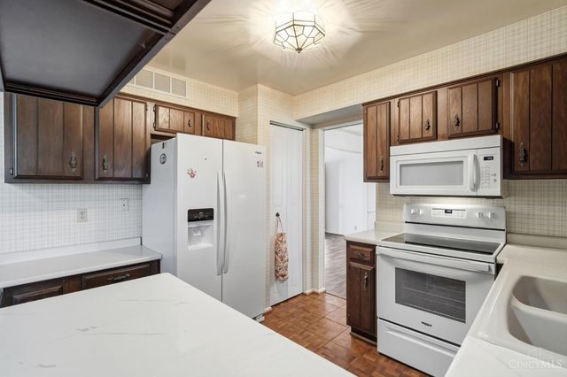 22 Holmes Court, Hamilton, OH 45013