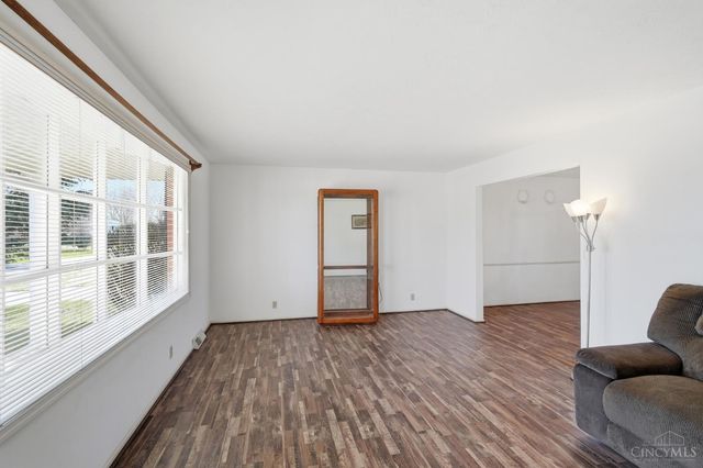 22 Holmes Court, Hamilton, OH 45013