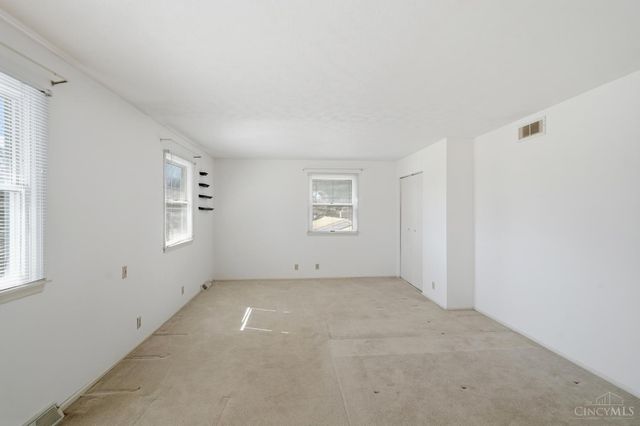 22 Holmes Court, Hamilton, OH 45013