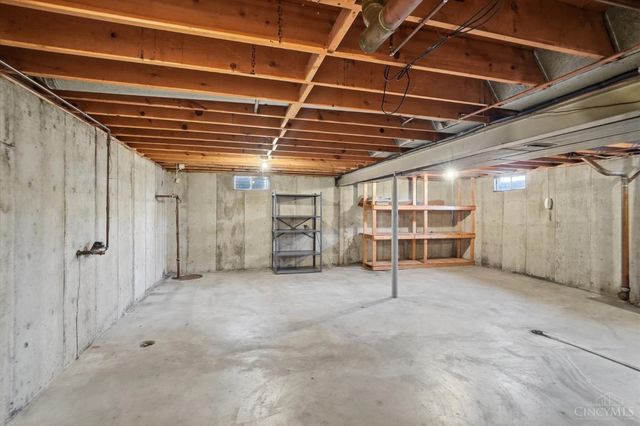 22 Holmes Court, Hamilton, OH 45013