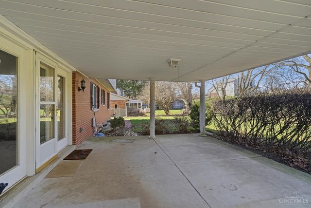 22 Holmes Court, Hamilton, OH 45013