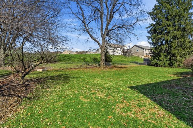 22 Holmes Court, Hamilton, OH 45013