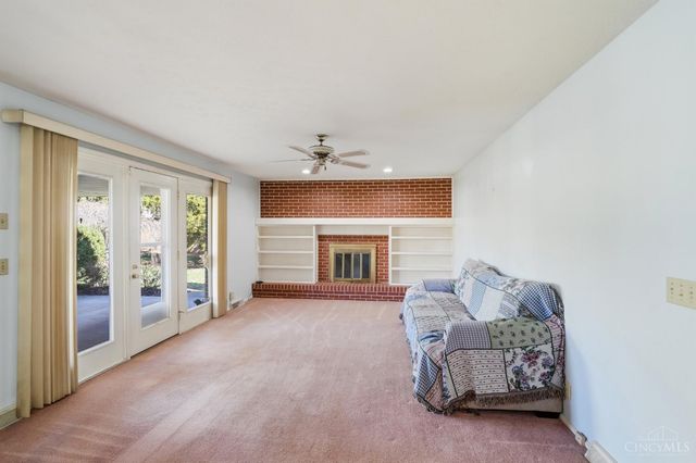 22 Holmes Court, Hamilton, OH 45013