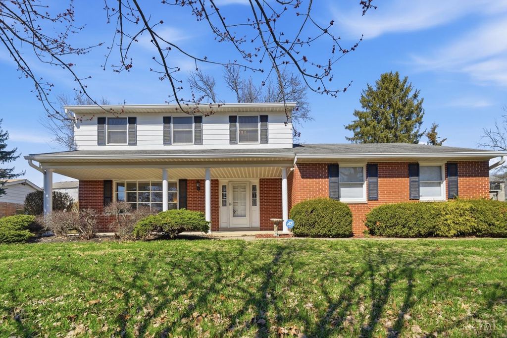 22 Holmes Court, Hamilton, OH 45013