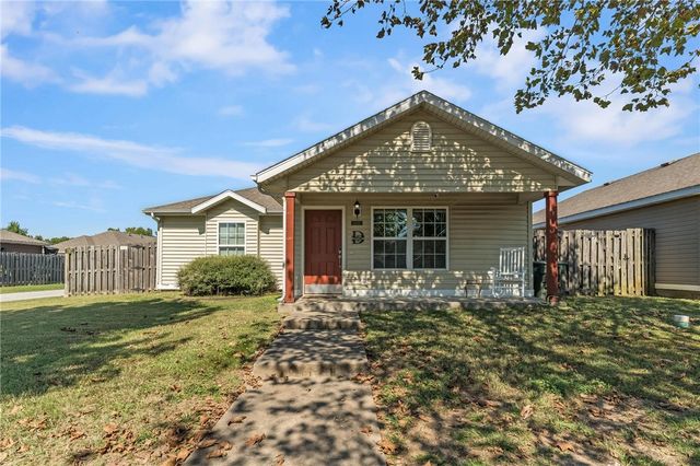 4426 W Sweetgum Lane, Fayetteville, AR 72704