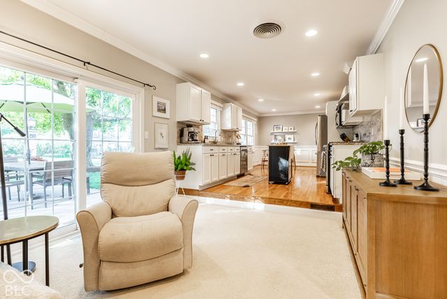 5913 Susan Drive E, Indianapolis, IN 46250