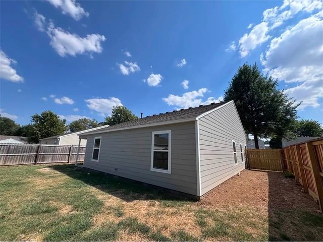 3103 NE 12th Street, Bentonville, AR 72712