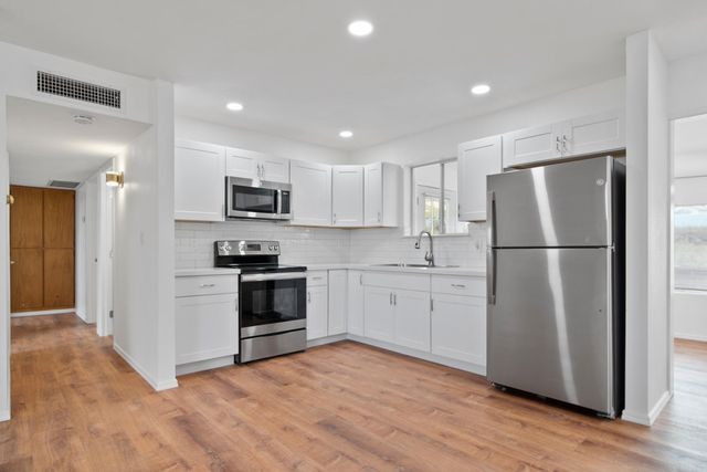 570 Yaqui Drive, Wickenburg, AZ 85390