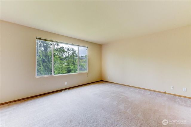 7001 60th Place NE, Marysville, WA 98270