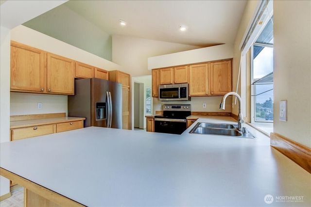 7001 60th Place NE, Marysville, WA 98270