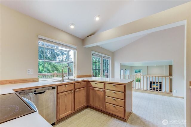 7001 60th Place NE, Marysville, WA 98270