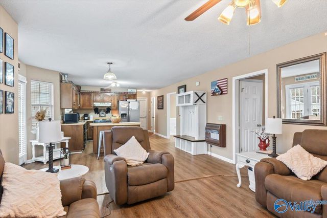 1258 Wanda Drive NW, Arab, AL 35016