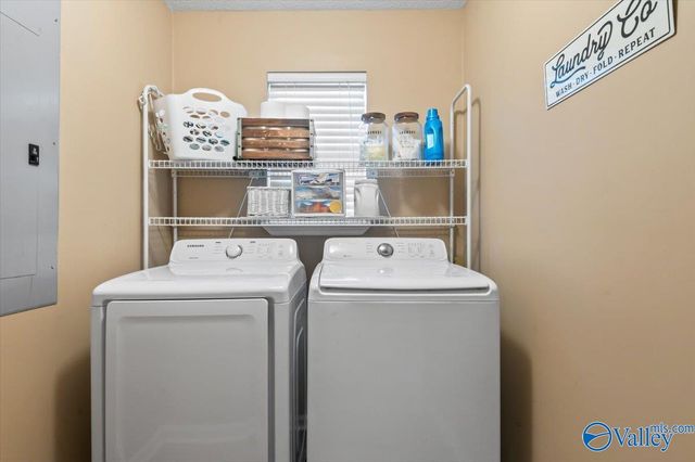 1258 Wanda Drive NW, Arab, AL 35016