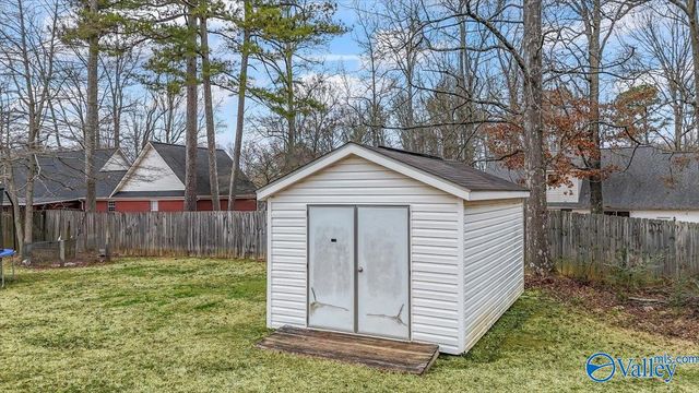 1258 Wanda Drive NW, Arab, AL 35016