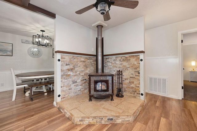 22901 Sunset Ridge Dr, Auburn, CA 95602