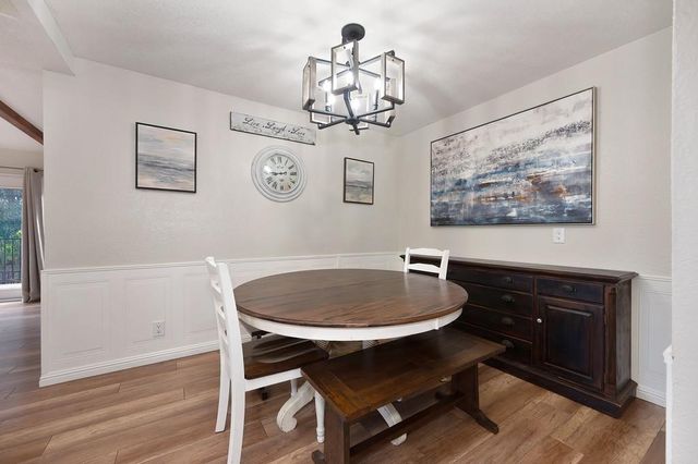 22901 Sunset Ridge Dr, Auburn, CA 95602