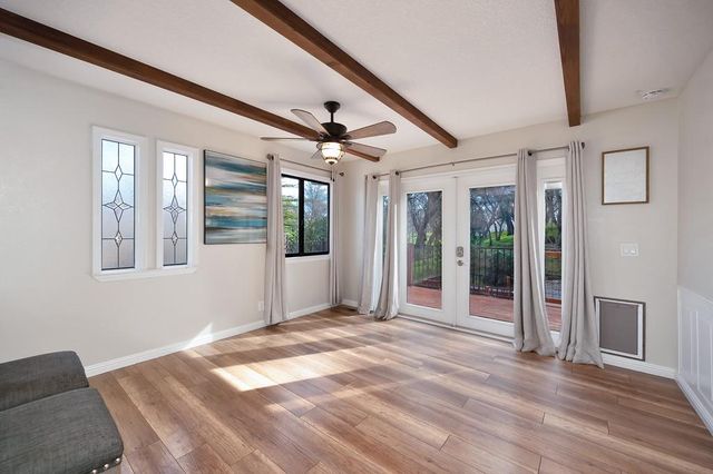 22901 Sunset Ridge Dr, Auburn, CA 95602