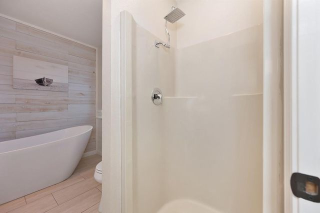 22901 Sunset Ridge Dr, Auburn, CA 95602